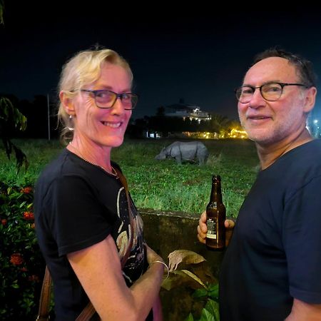 Hotel National Park- A Peaceful Family Home Where You Can Stay Peace And Enjoy And Organize The Wildlife Safari Chitwan Eksteriør bilde